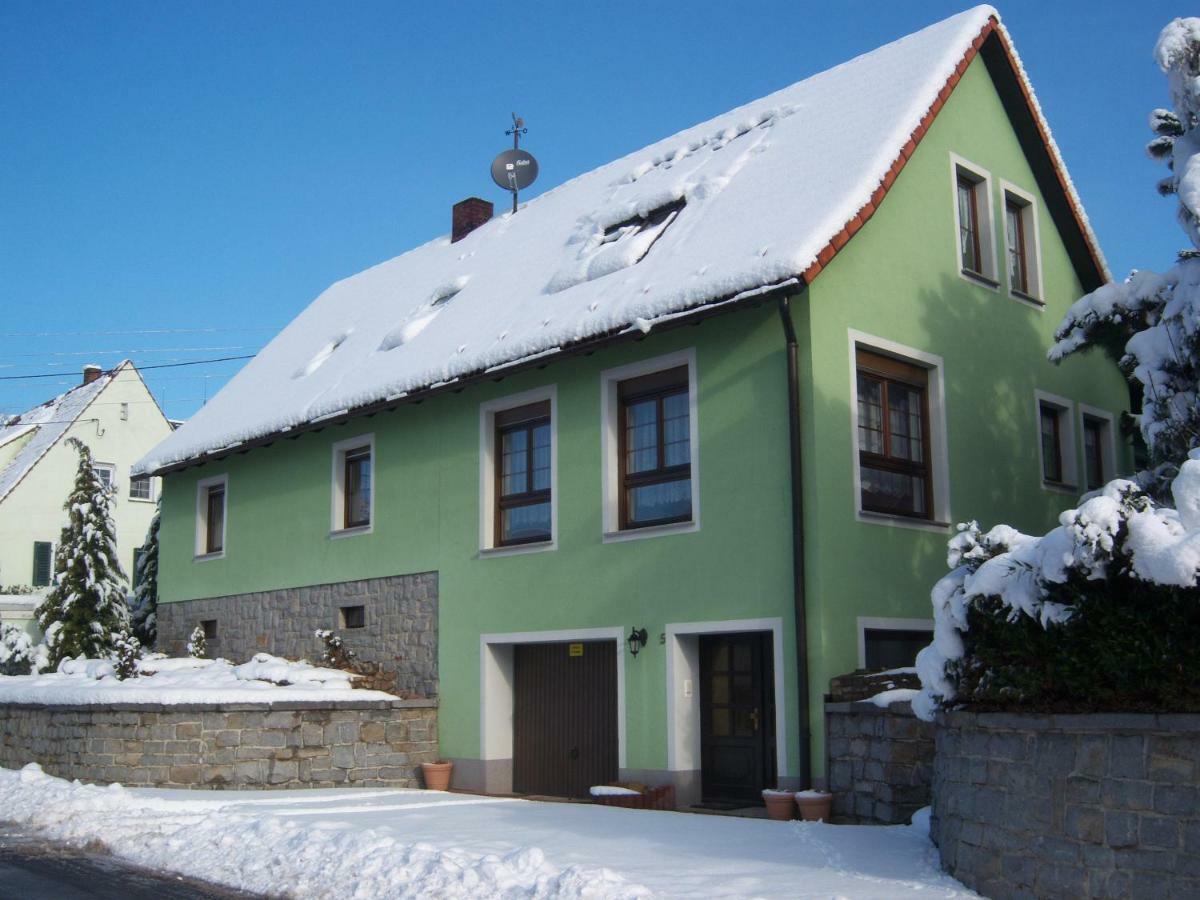 Ferienwohnung "An Der St. Ludmila" Crostwitz Exterior foto